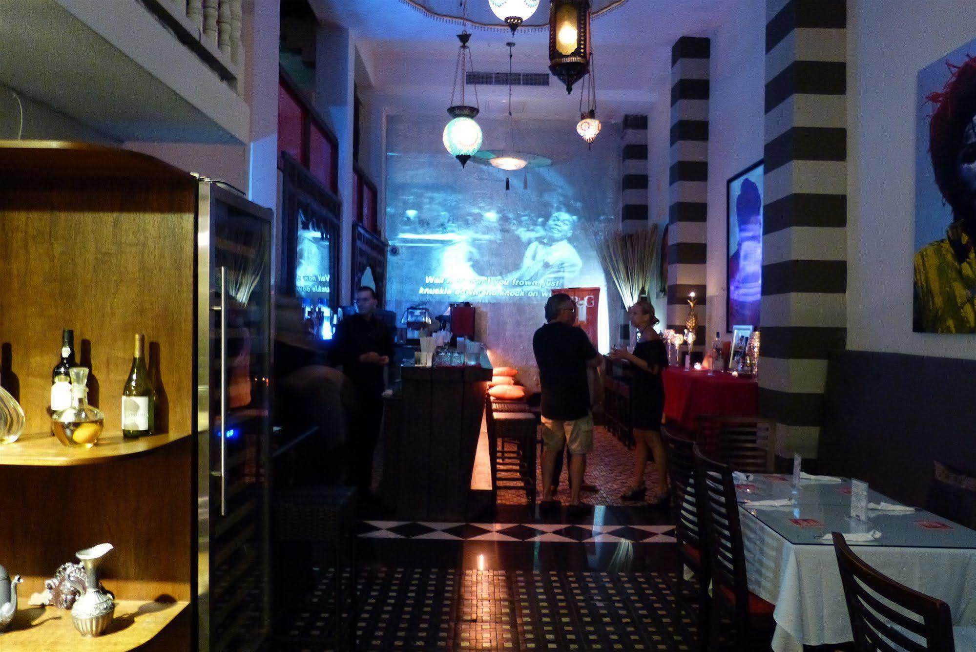 Casablanca Hotel Сан-Хуан Экстерьер фото